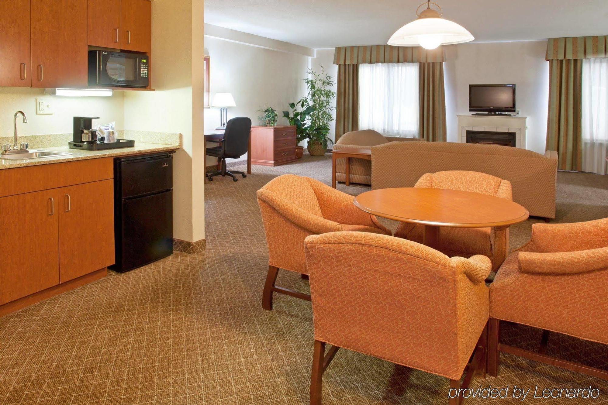 Wyndham Garden Erie Hotel Kearsarge Phòng bức ảnh